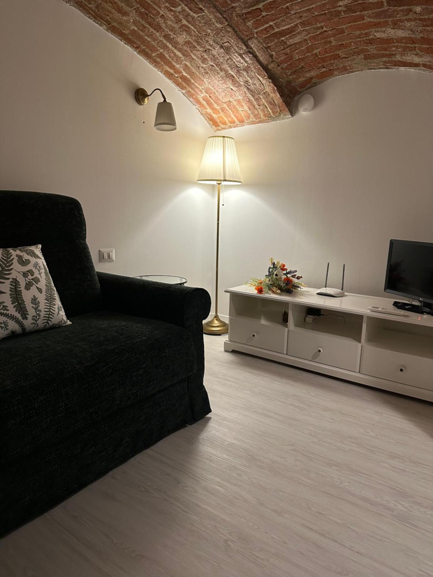 Flowers, A Cozy Suite In Milán Exteriér fotografie